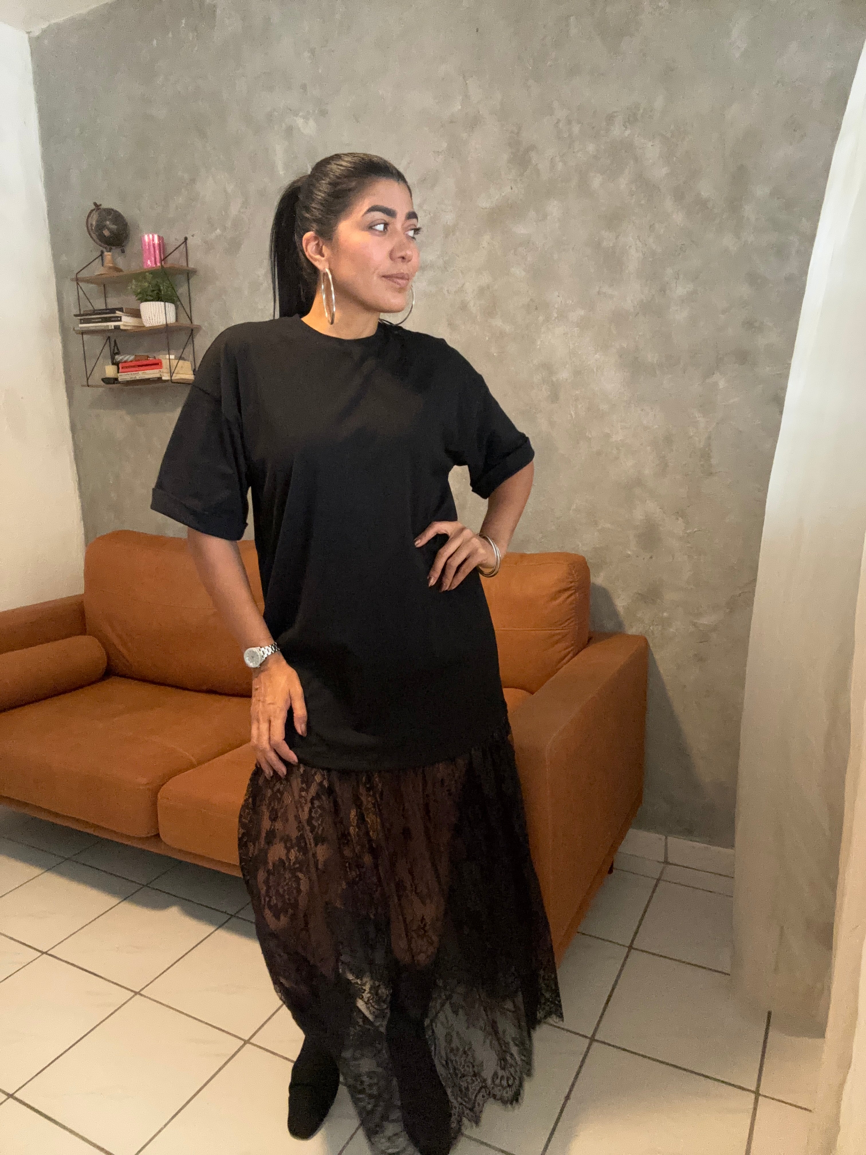 OVERSIZED DRESS WITH LACE