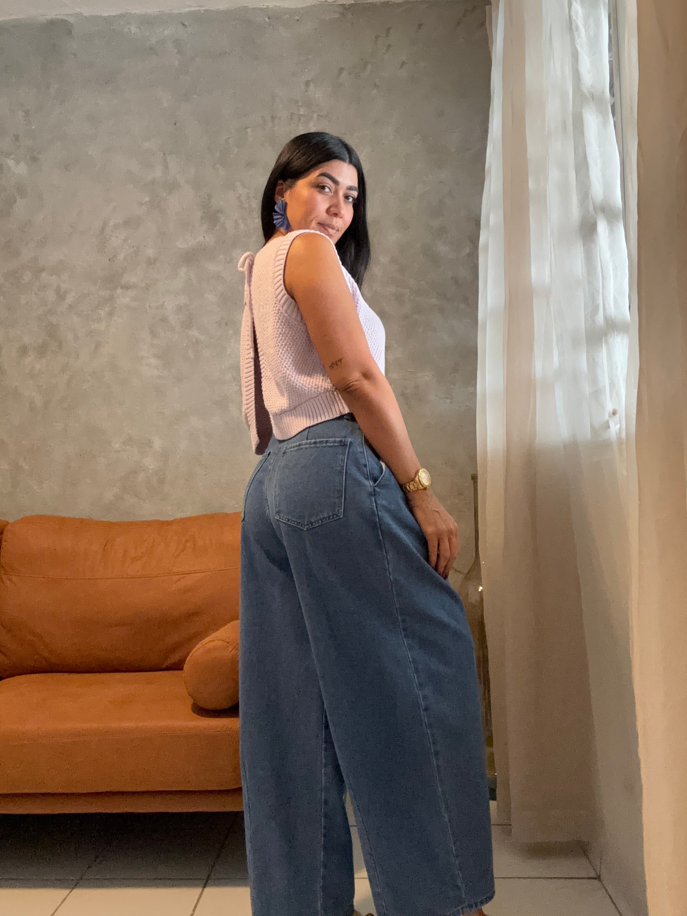 MID-RISE PLEAT DETAIL DENIM PANTS