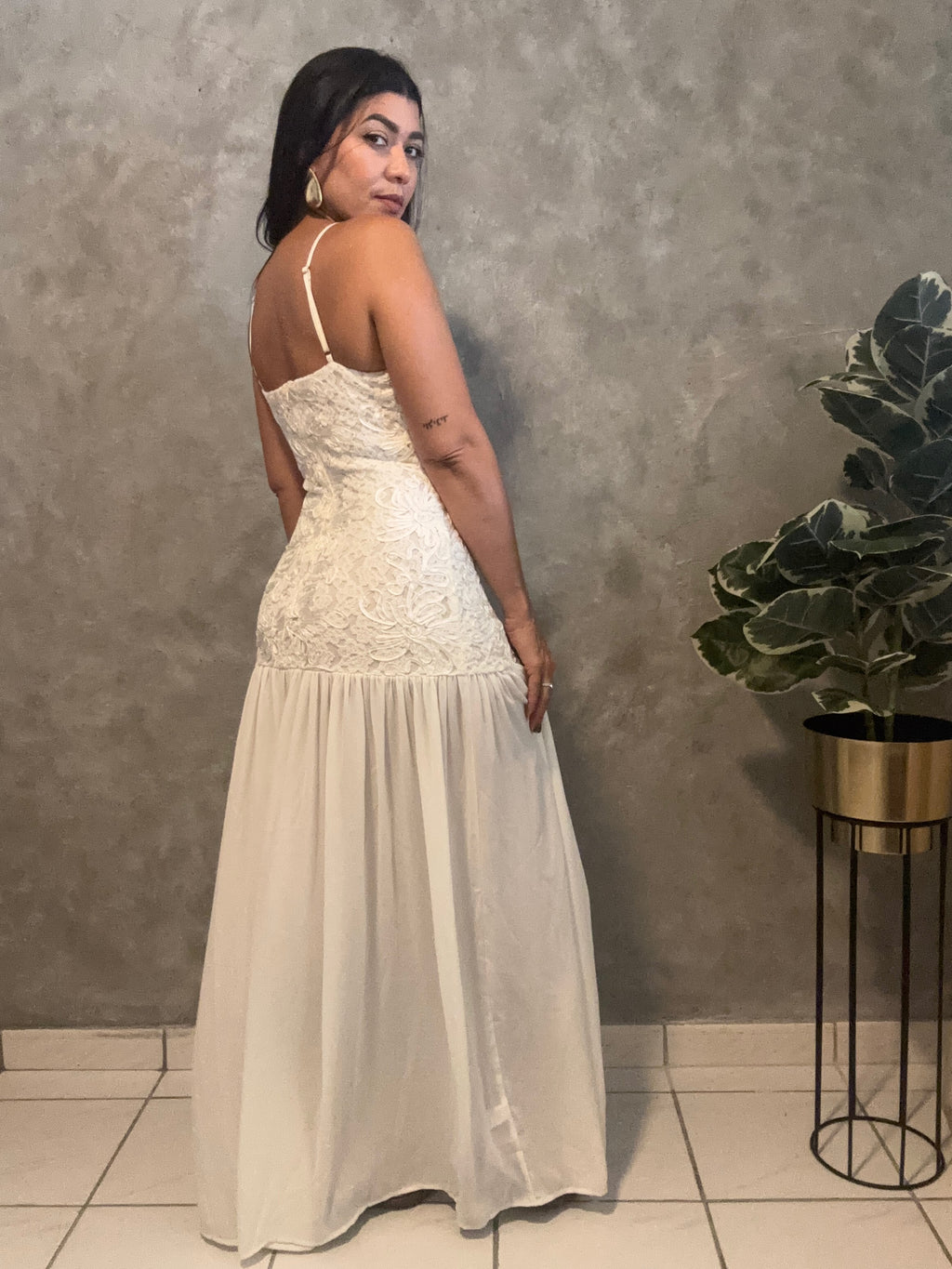 FLOWER EMBROIDERED LACE MAXI DRESS