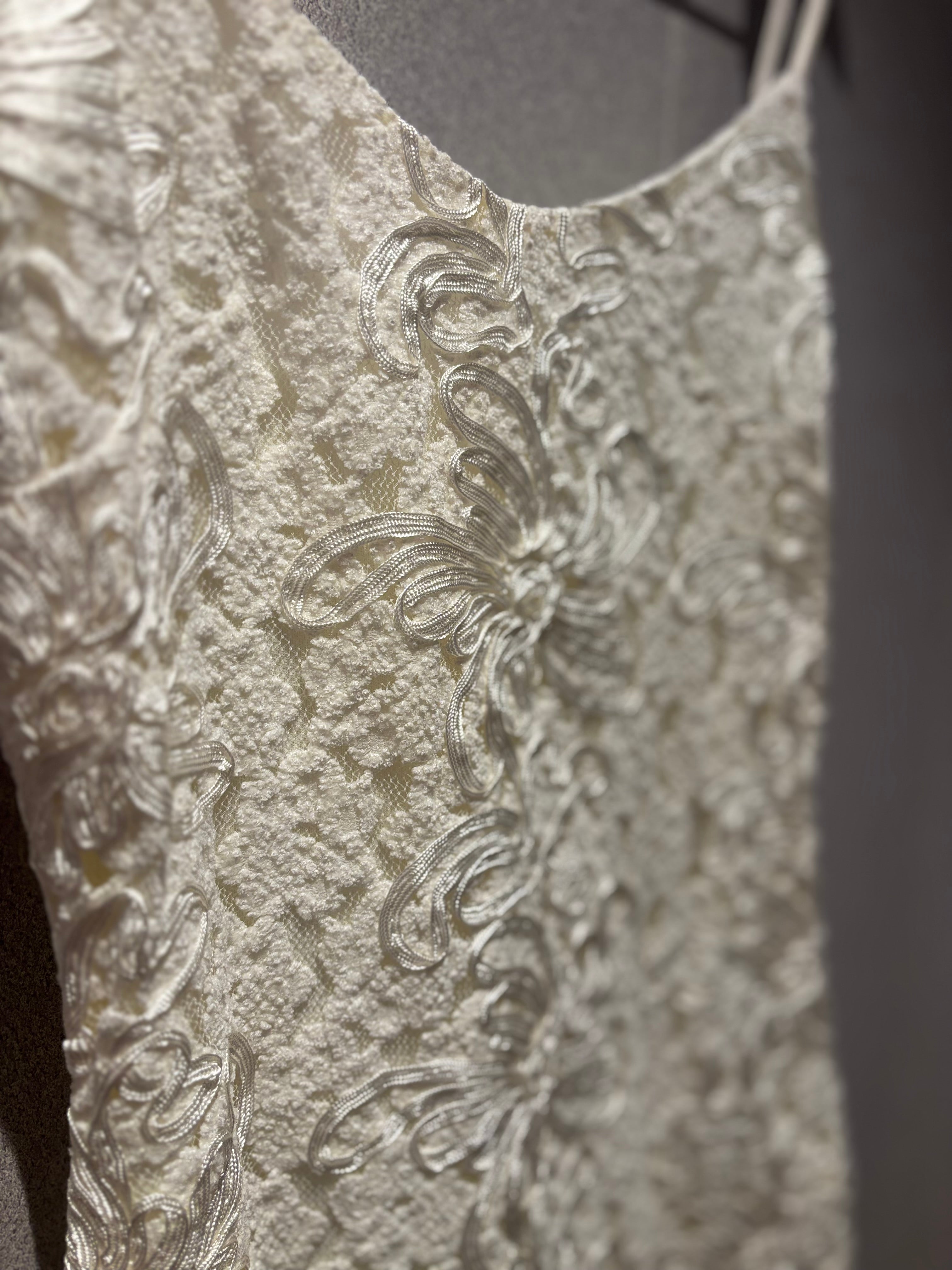 FLOWER EMBROIDERED LACE MAXI DRESS