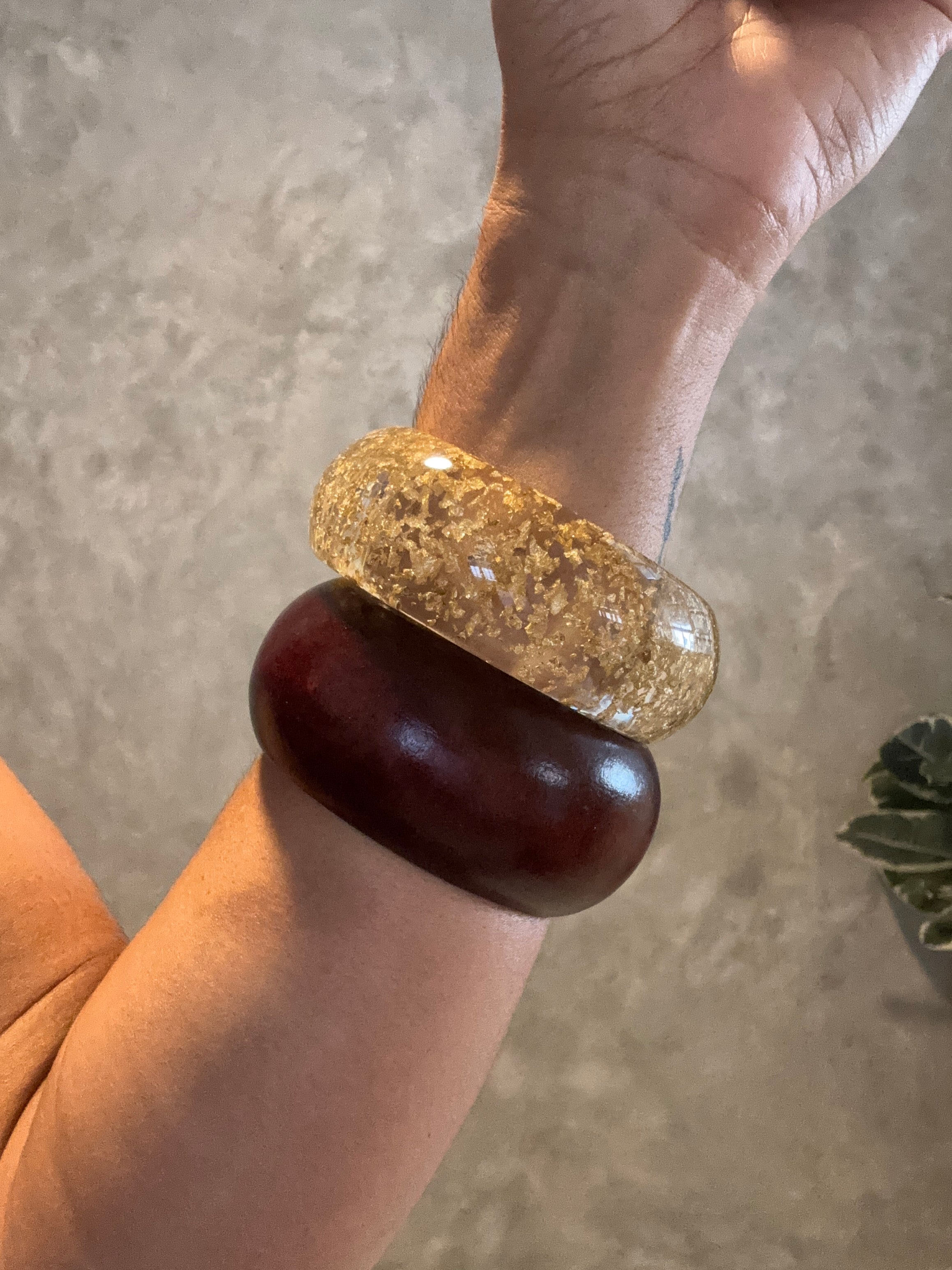 BOLD WIDE RESIN BRACELETS - TRANSPARENT